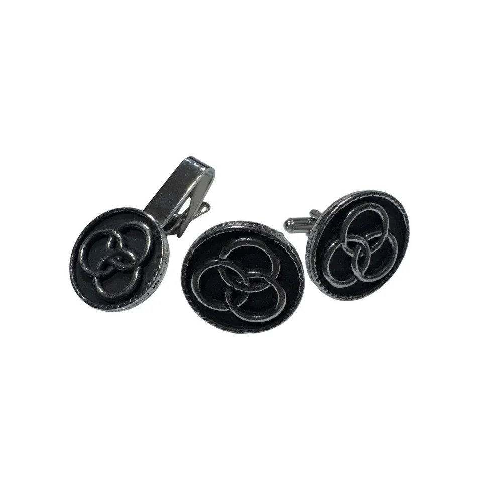 Silver Tone Interlocking Circle Design Cufflinks and Tie Clip Set‎